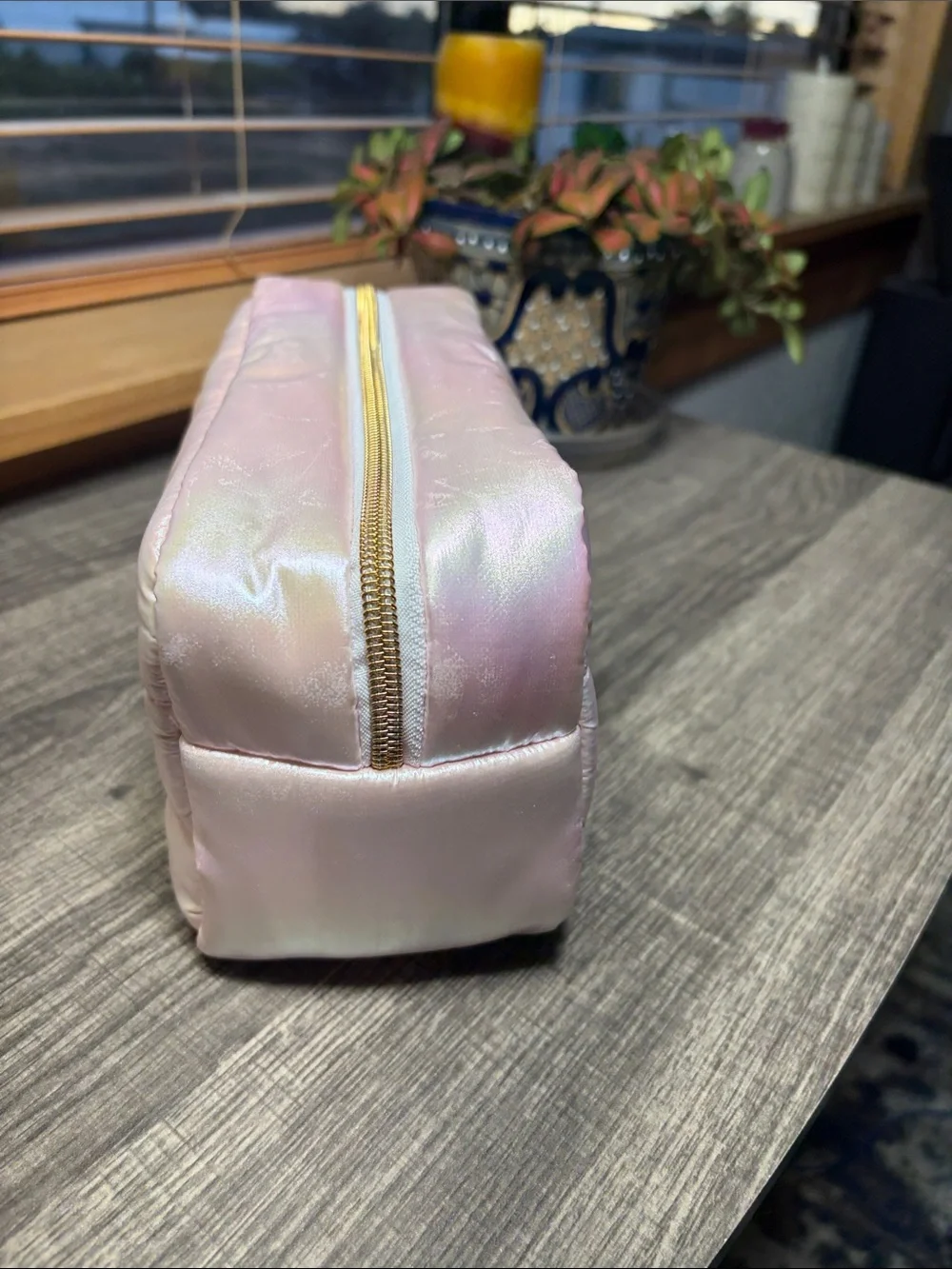 🍒5 for $40🍒The Creme Shop Hollywood Pink Iridescent Quilted Cosmetic Pouch